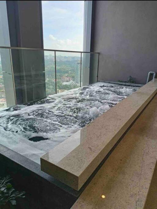 Pangsapuri Klcc Luxury Comfy 2br Sky View Bukit Bintang Lot10 Pavillion